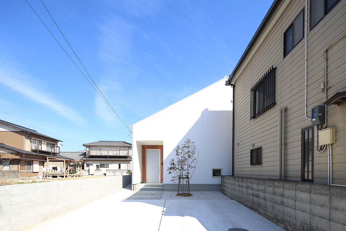くらし・にわ・いえ　KIT PLUS キットプラス｜株式会社三有技建｜安城市・岡崎市｜規格住宅SIMPLE NOTE-シンプルノート BinO-ビーノ｜EXTERIORエクステリア-外構｜家具・雑貨