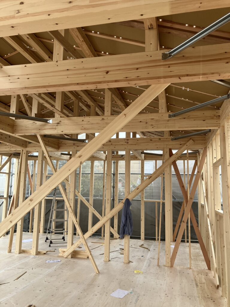 新モデルハウス　上棟|くらし・にわ・いえ　KIT PLUS キットプラス｜株式会社三有技建｜安城市・岡崎市｜規格住宅SIMPLE NOTE-シンプルノート BinO-ビーノ｜EXTERIORエクステリア-外構｜家具・雑貨